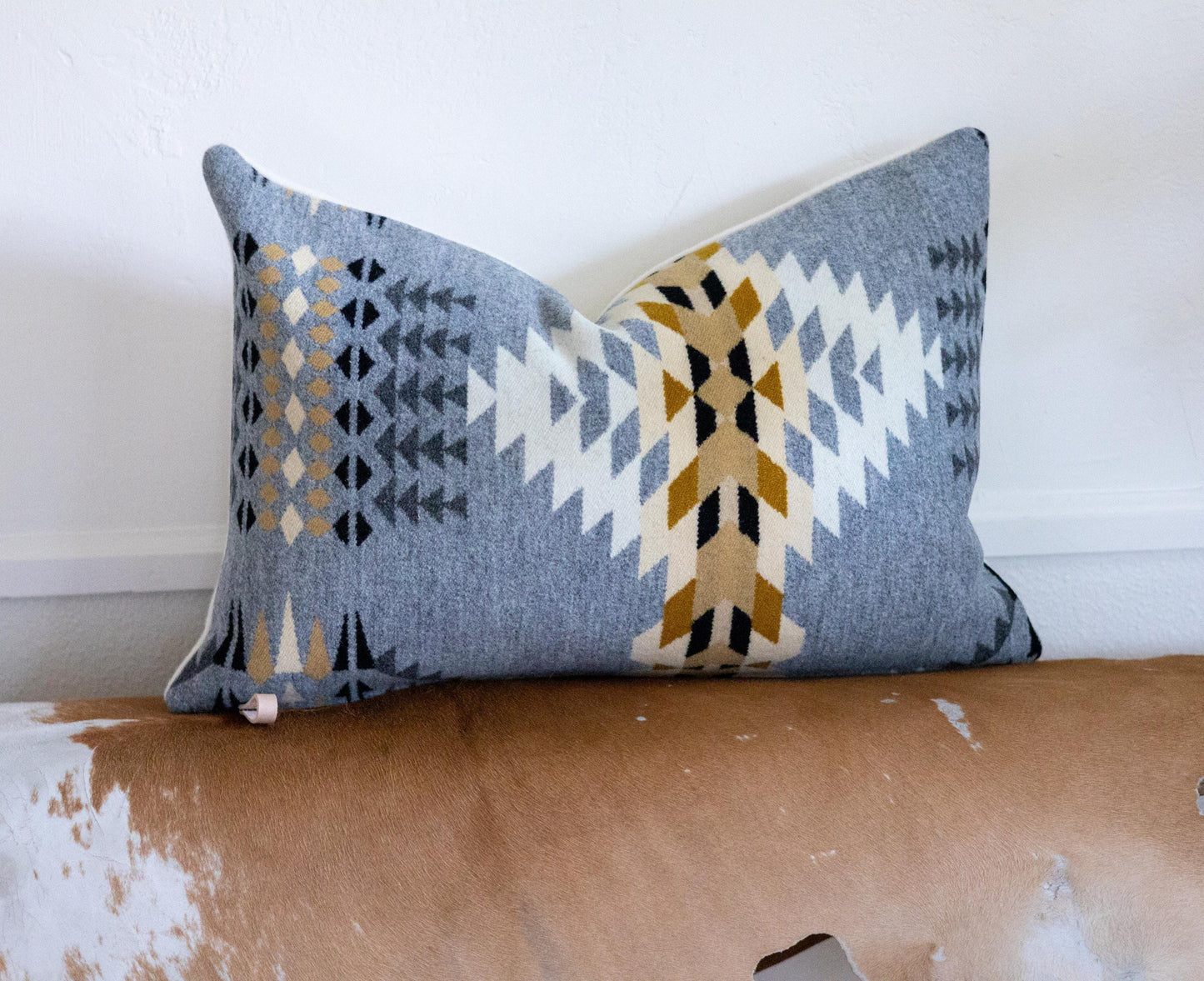 Rancho Arroyo Wool Pillow Cover – Gray Geometric Jacquard