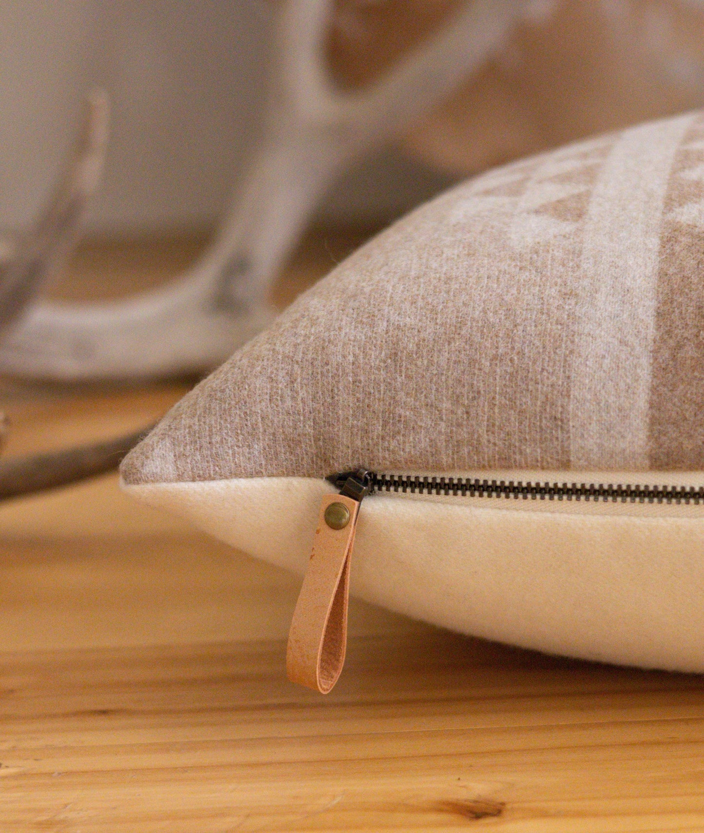 Cream & Tan Southwestern Wool Pillow Cover – Pendleton® Wool with Wool or Linen Backing