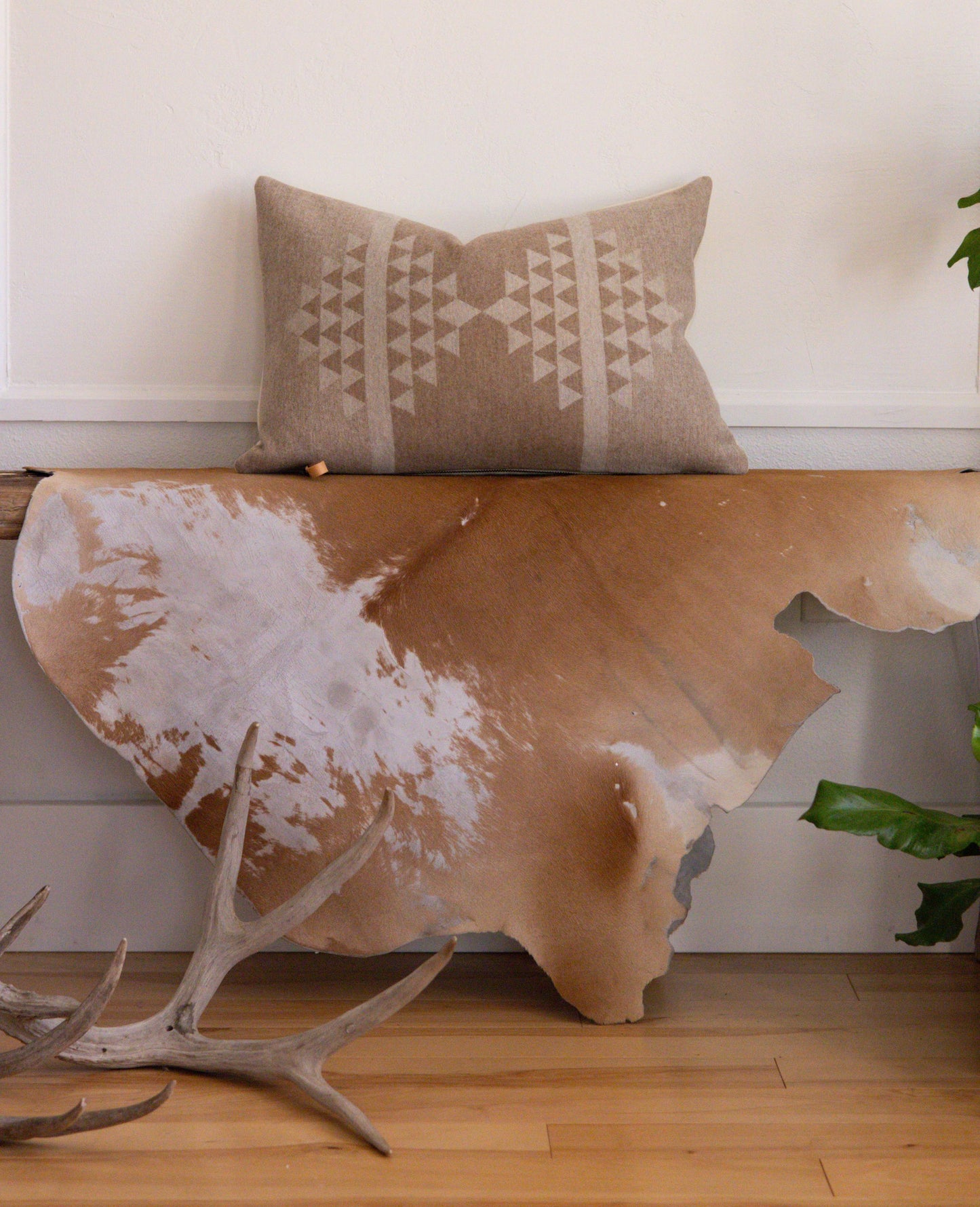 Cream & Tan Southwestern Wool Pillow Cover – Pendleton® Wool with Wool or Linen Backing