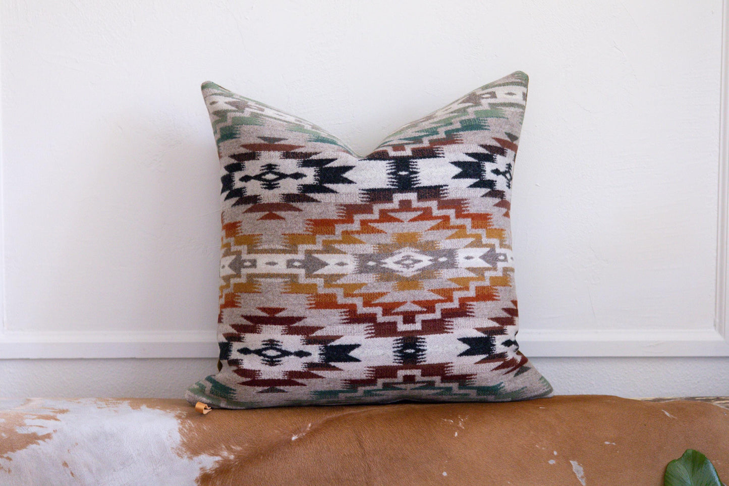 Mesilla Geometric Wool Pillow Cover – Southwestern Throw Accent Pillow