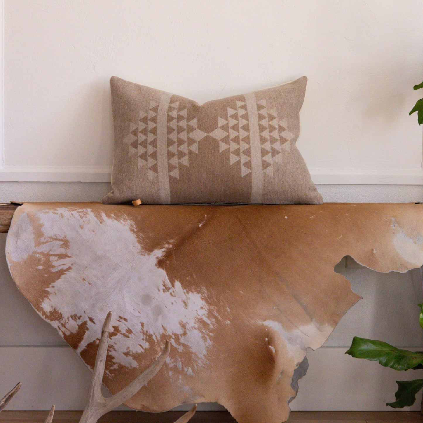 Cream & Tan Southwestern Wool Pillow Cover – Pendleton® Wool with Wool or Linen Backing
