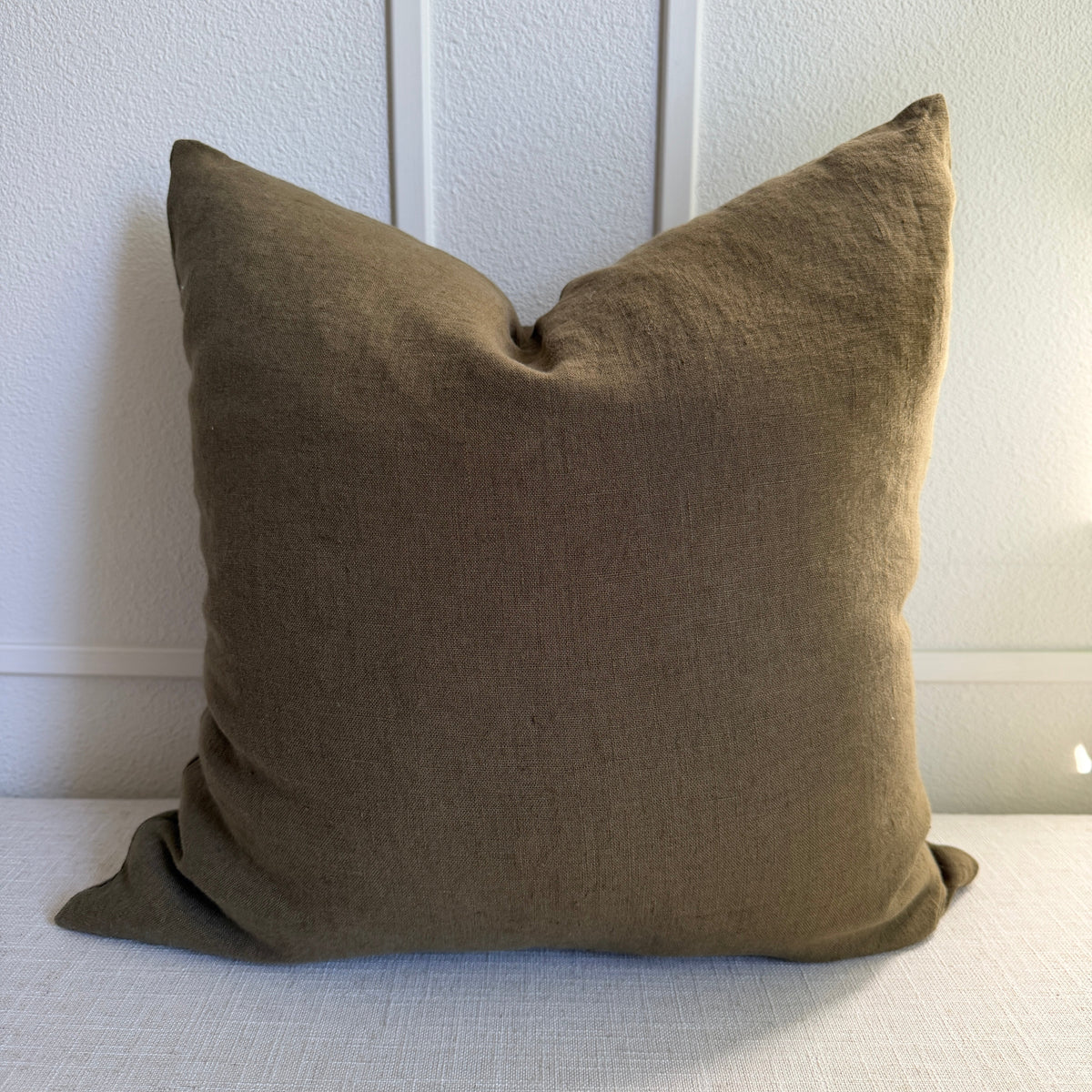 Martini Olive 100% Linen Pillow Cover – 18"