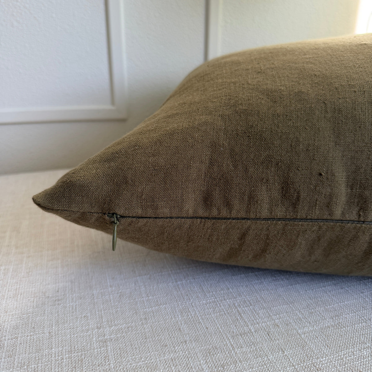 Martini Olive 100% Linen Pillow Cover – 18"